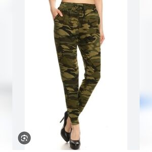 Camouflage Boardwalk Jogger Pants,women's,light stretch